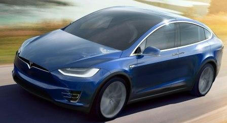 Tesla Model X Autoversicherung